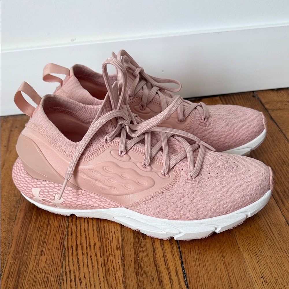 Under Armour Phantom Women's Pink Sneakers tennis shoes size 9.5